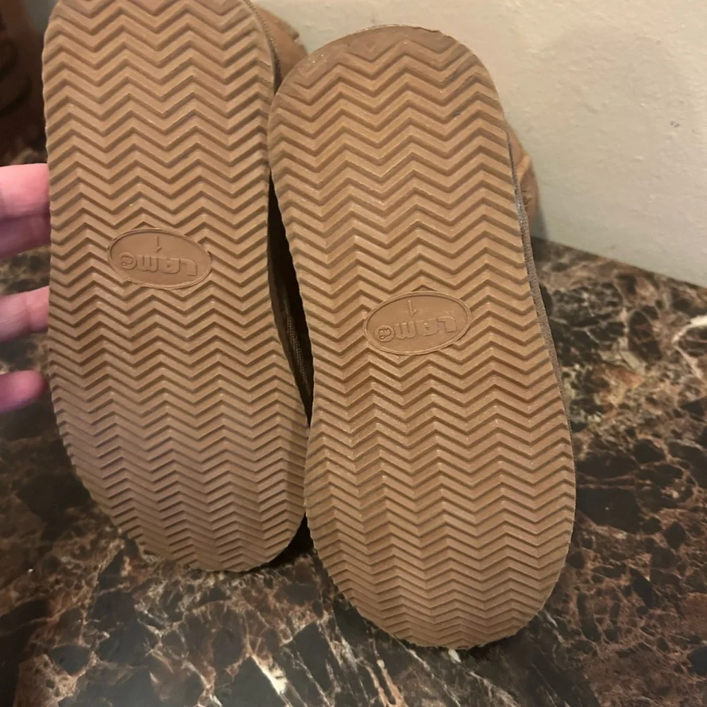 Lamo Cozy Brown faux fur Kids Boots -size 1